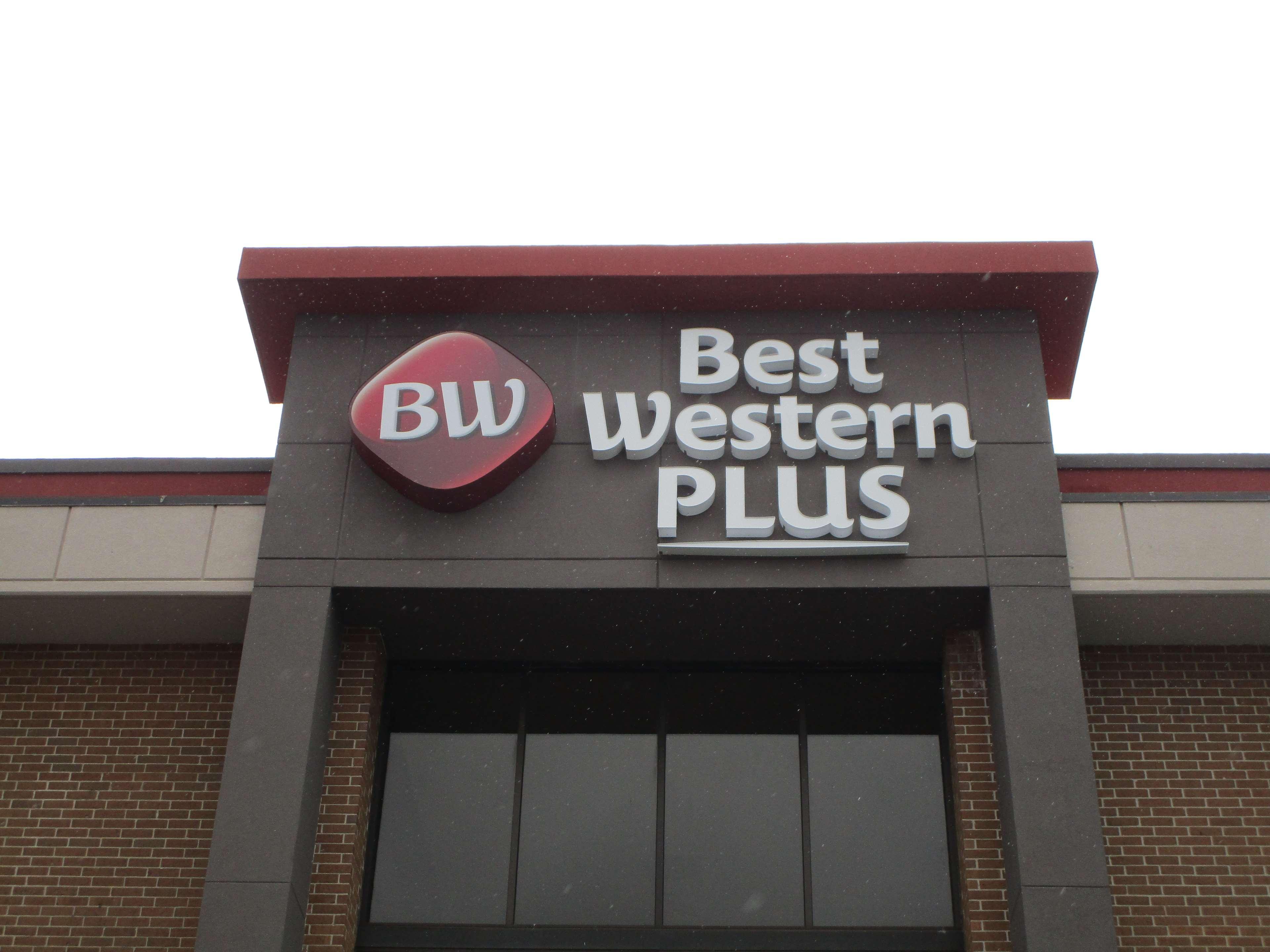 Best Western Plus St. Louis West-Westport Maryland Heights Exterior photo